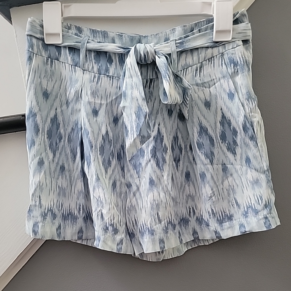 JOIE Layana Shorts Women's 0 100% Silk Blue White Print Pockets Stretch Waist